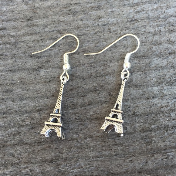 Handmade Jewelry - 🎉5/$25🎉 Eiffel Tower Silver Statement Earrings